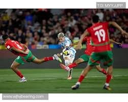 NBA篮网队签约中国篮球运动员曾凡博